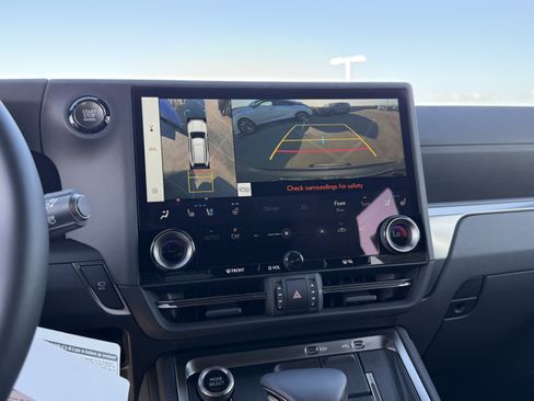 New 2026 Lexus GX 550 AWD/4WD image 27