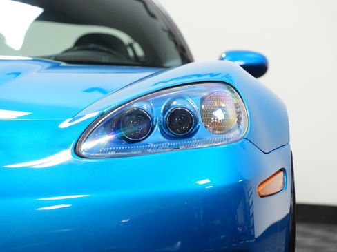 Used 2008 Chevrolet Corvette Z06 w/ Preferred Equipment Group image 10