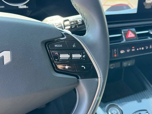 Used 2024 Kia Niro Wind FWD image 22