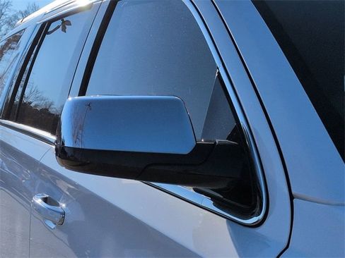 Used 2020 Chevrolet Tahoe Premier image 11