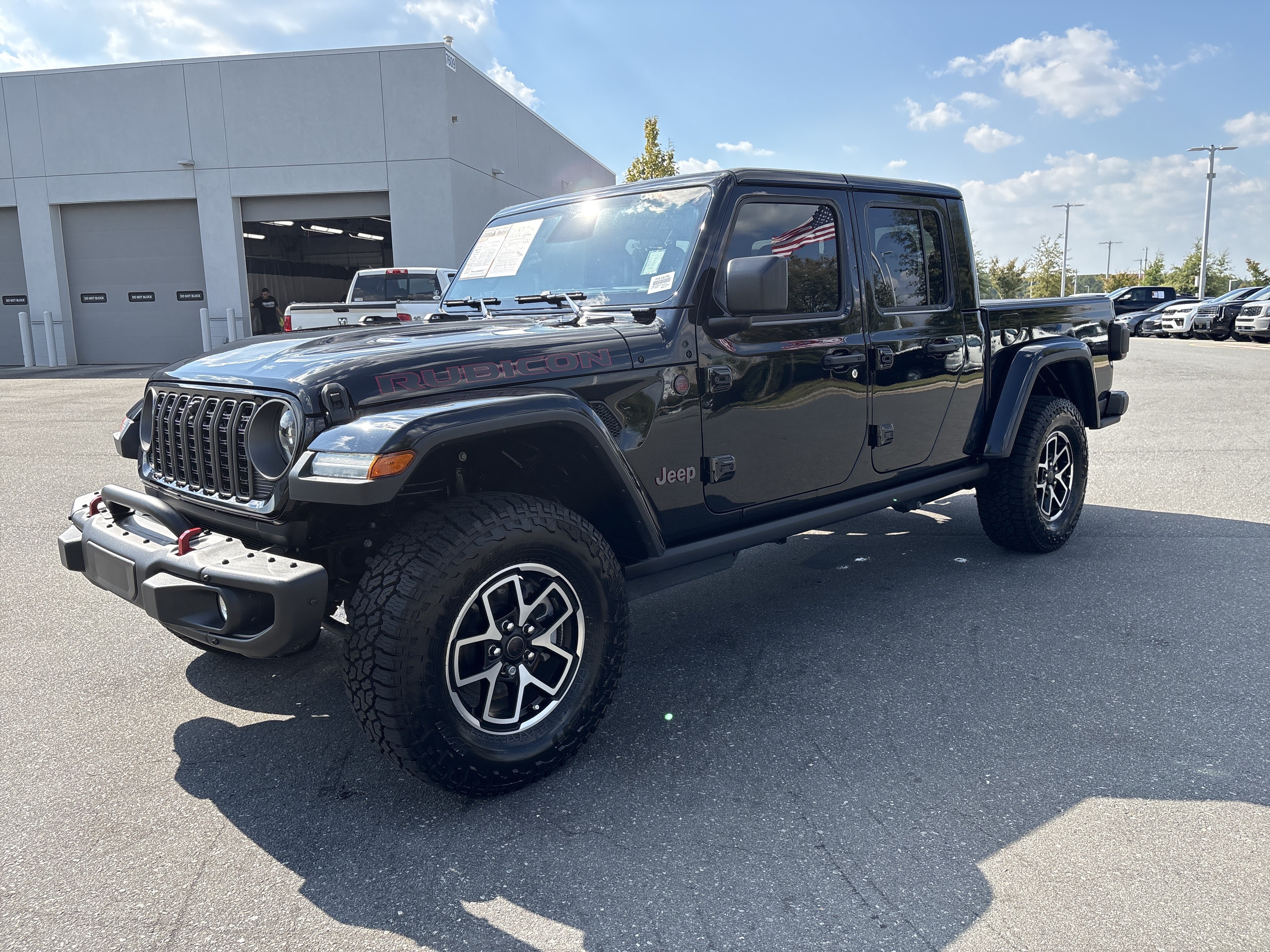 Used 2026 Jeep Gladiator Rubicon AWD/4WD image 5