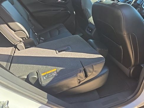 Used 2023 Chevrolet Equinox Premier AWD/4WD image 86