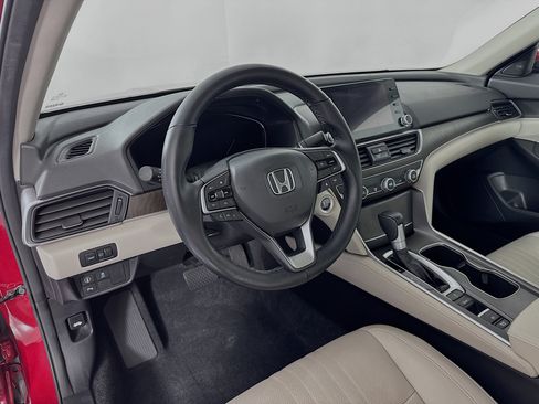 Certified 2022 Honda Accord EX-L image 9