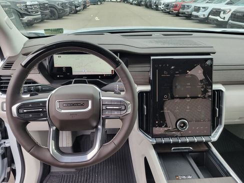 New 2026 GMC Acadia Denali w/ Super Cruise Package image 11