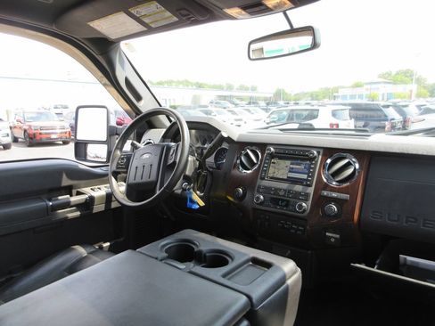 Used 2012 Ford F350 Lariat w/ Lariat Ultimate Pkg AWD/4WD image 28