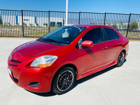 Used 2007 Toyota Yaris S image 1