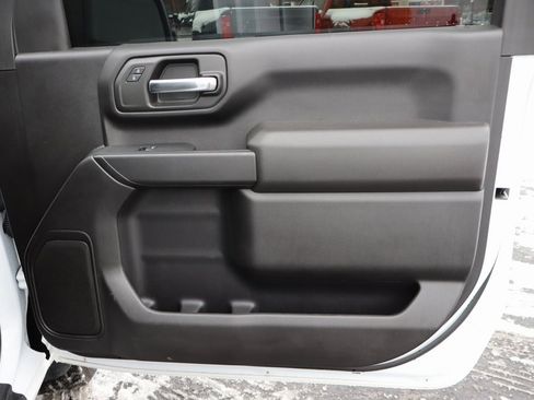 Used 2024 GMC Sierra 2500 Pro w/ Convenience Package image 17