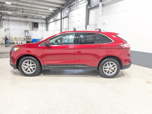 Used 2023 Ford Edge SEL w/ Convenience Package AWD/4WD image 6