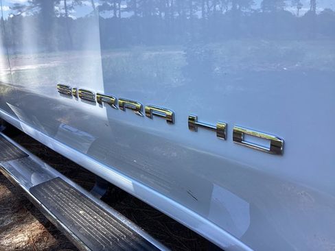 New 2025 GMC Sierra 3500 SLT w/ SLT Premium Package image 11