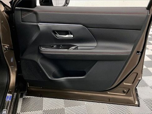 New 2026 Nissan Kicks SR image 35