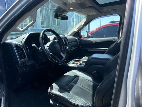Used 2018 Ford Expedition Platinum AWD/4WD image 5