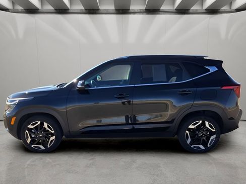 Used 2024 Kia Seltos SX image 2