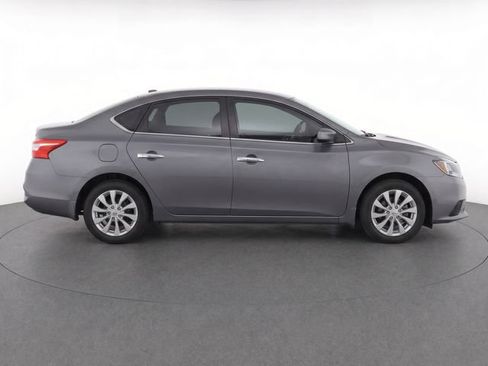 Used 2019 Nissan Sentra SV FWD image 2