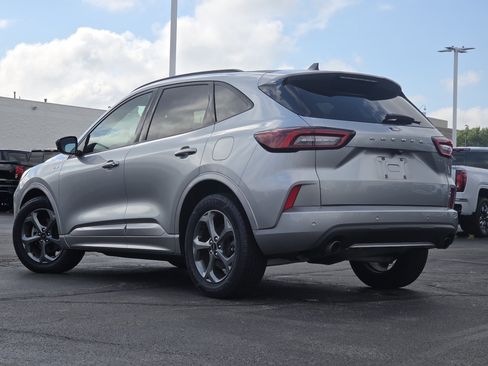 Used 2023 Ford Escape ST-Line w/ Tech Pack #1 FWD image 14