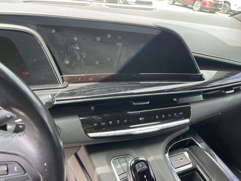 Used 2023 Cadillac Escalade Sport AWD/4WD image 6