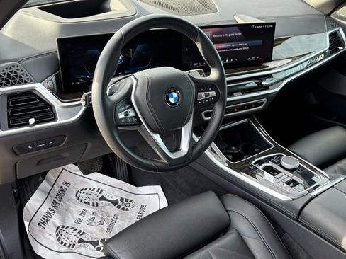 Used 2025 BMW X5 xDrive40i w/ Premium Package image 11