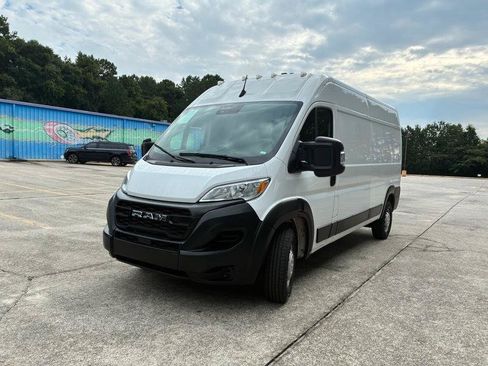 Used 2023 RAM ProMaster 2500 FWD image 10