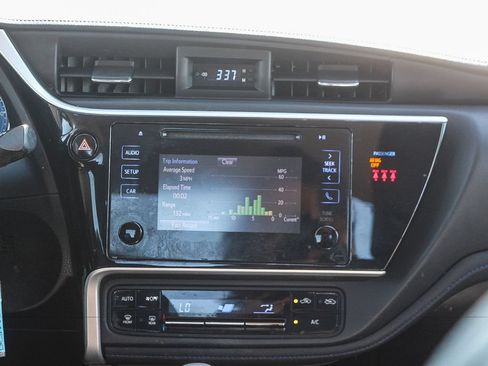 Used 2018 Toyota Corolla SE w/ Carpet Mat Package (TMS) FWD image 15