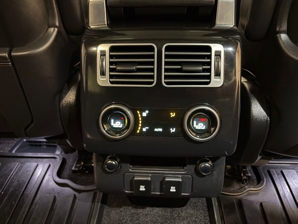 Used 2019 Land Rover Range Rover HSE AWD/4WD image 25