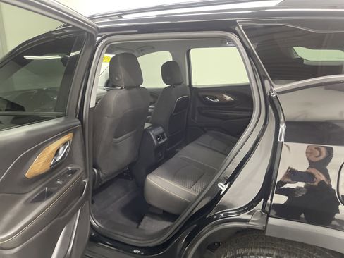 Used 2020 GMC Terrain SLE w/ Elevation Edition image 13