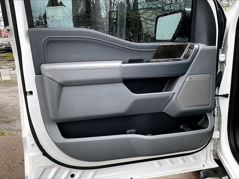 Used 2023 Ford F150 Lariat image 23