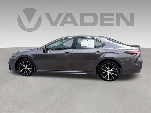 Used 2024 Toyota Camry SE FWD image 20