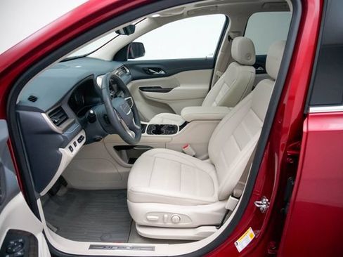 Used 2023 GMC Acadia Denali w/ Denali Technology Package AWD/4WD image 6