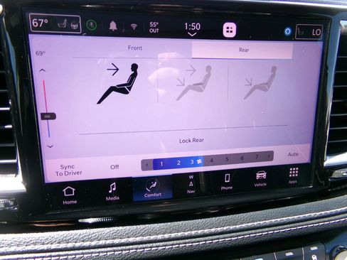 Used 2022 Chrysler Pacifica Limited FWD image 24
