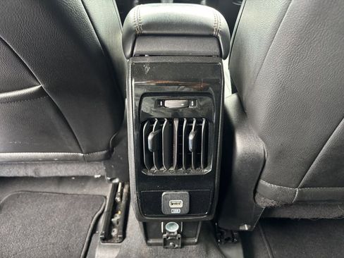 Used 2022 Jeep Compass Limited image 27