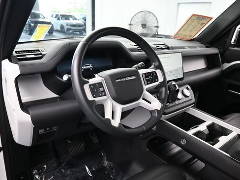 Used 2025 Land Rover Defender 110 S AWD/4WD image 12