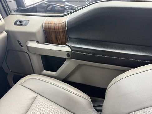 Used 2020 Ford F150 Lariat RWD image 46