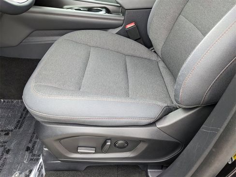 Used 2025 Ford Explorer Active image 22