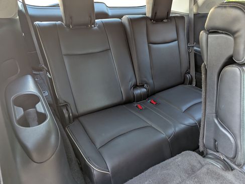 Used 2019 INFINITI QX60 Luxe w/ Sensory Package AWD/4WD image 22