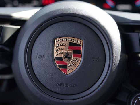 Used 2024 Porsche Cayenne image 19