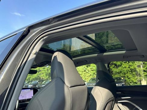Certified 2025 Audi Q5 Premium Plus w/ Premium Plus AWD/4WD image 17