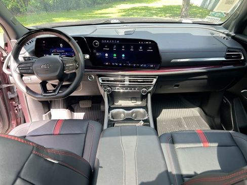 Used 2024 Chevrolet Traverse RS w/ LPO, Floor Liner Package FWD image 21