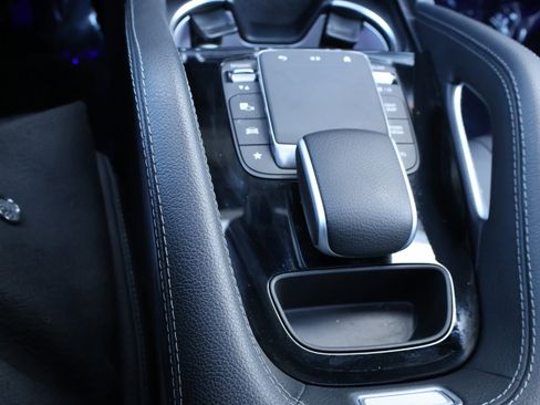 Used 2024 Mercedes-Benz GLE 450e 4MATIC image 41