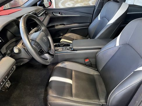 Certified 2025 Toyota Camry SE image 19