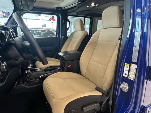 Used 2019 Jeep Wrangler Unlimited Sport S image 22