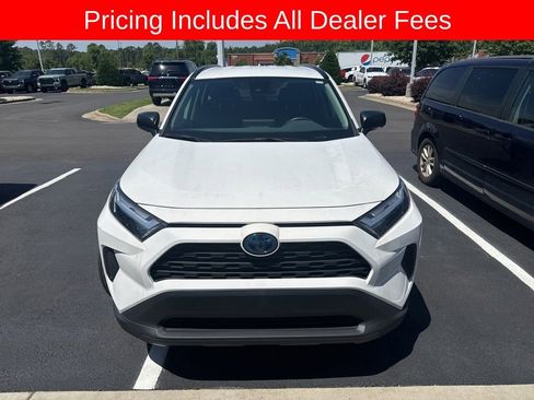 Used 2024 Toyota RAV4 LE AWD/4WD image 2