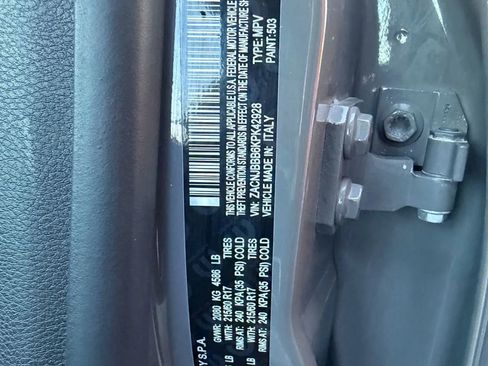 Used 2019 Jeep Renegade Latitude w/ Cold Weather Group image 22