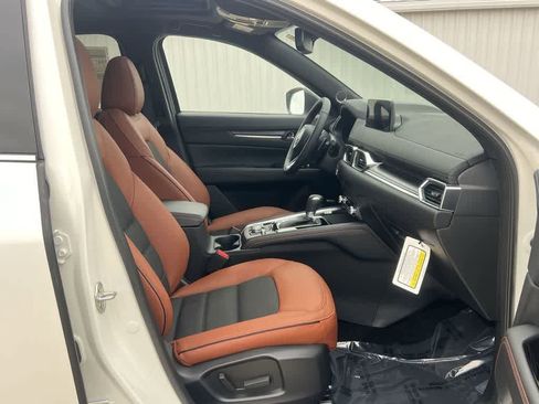Certified 2025 MAZDA CX-5 Carbon Edition image 20
