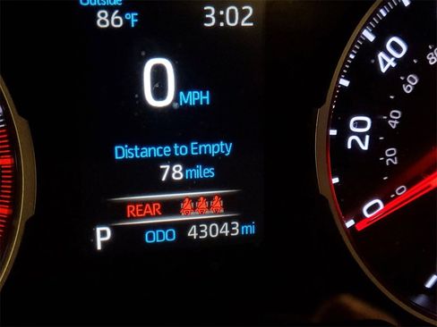 Used 2021 Toyota RAV4 XLE Premium image 26