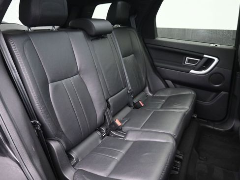 Used 2018 Land Rover Discovery Sport HSE image 26