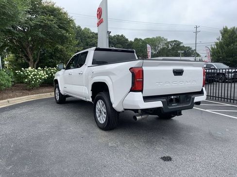 Used 2025 Toyota Tacoma SR5 RWD image 6