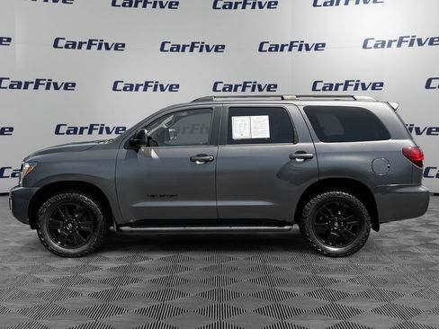 Used 2018 Toyota Sequoia TRD Sport AWD/4WD image 2