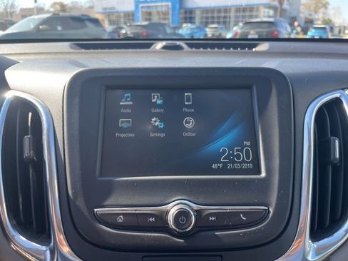 Used 2018 Chevrolet Equinox LT image 26