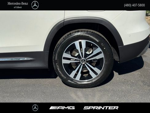 Certified 2025 Mercedes-Benz GLB 250 image 7
