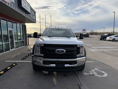 Used 2019 Ford F550 4x4 Regular Cab Super Duty w/ XL Value Package image 10