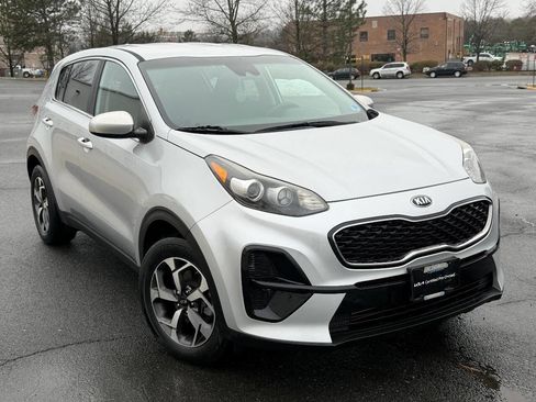 Used 2020 Kia Sportage LX image 1